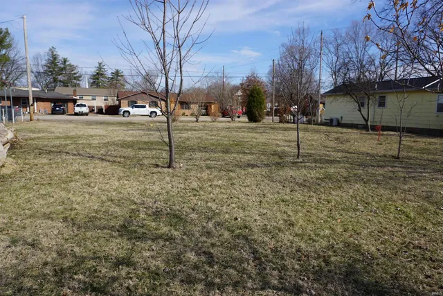 $33,000 | 825 Steam Mill Street, New Harmony, IN 47631