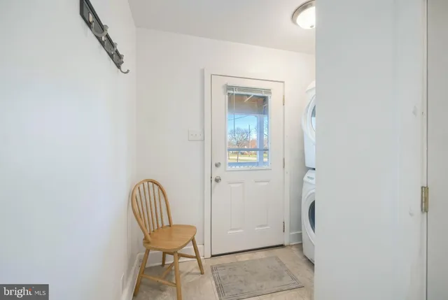 $300,000 | 2402 Craley Road, Windsor, PA 17366