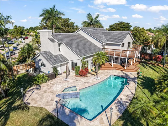$1,500,000 | 10110 Southwest 3rd Street, Plantation, FL 33324