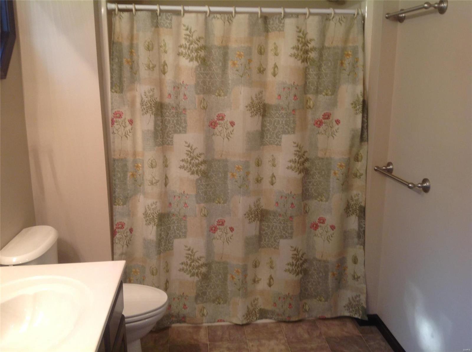 97 Wendler Road Collinsville, IL 62234 - Photo 15 of 33 Gallery Image 15