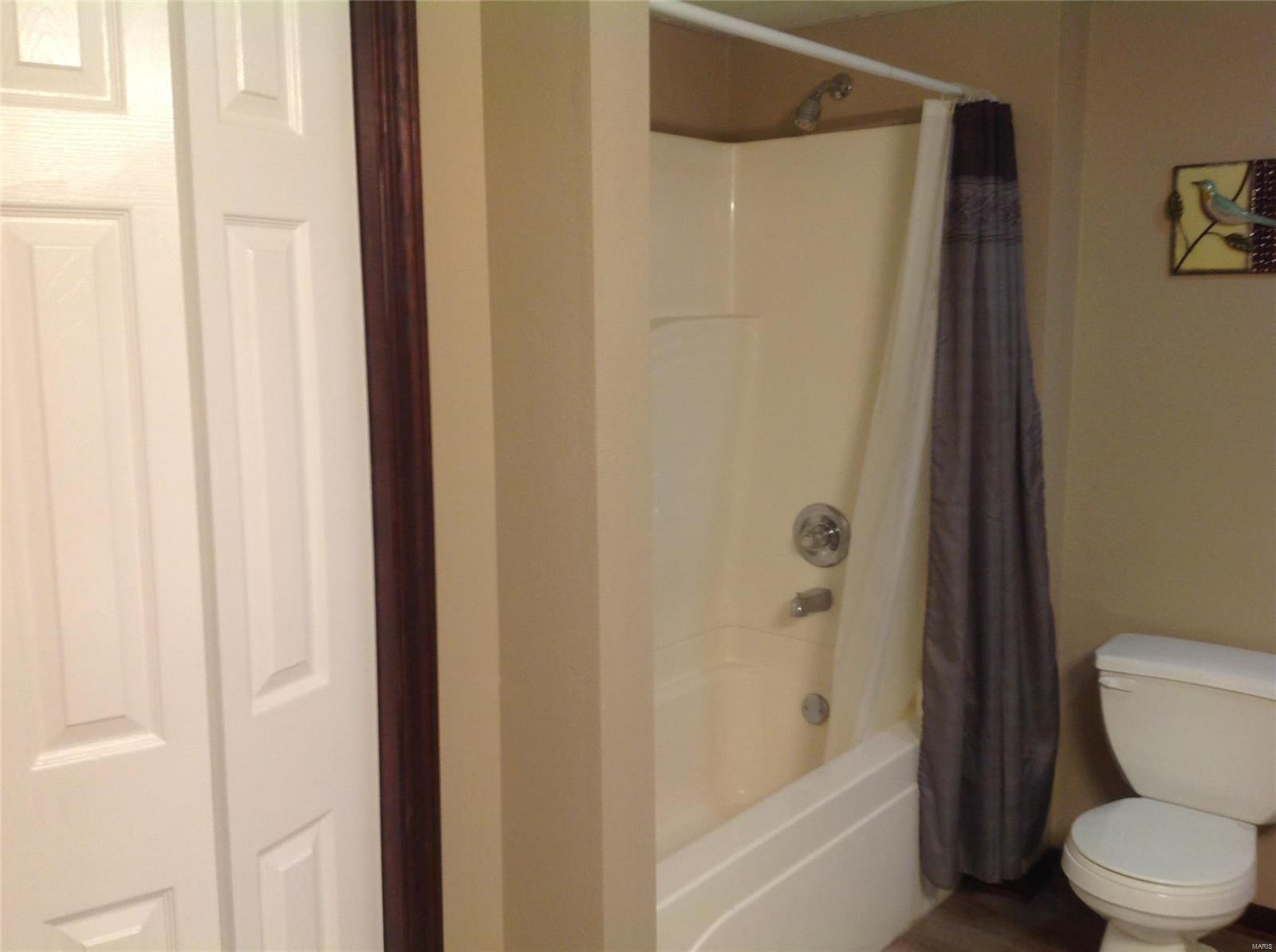 97 Wendler Road Collinsville, IL 62234 - Photo 20 of 33 Gallery Image 20