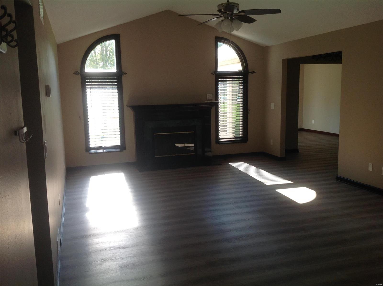 97 Wendler Road Collinsville, IL 62234 - Photo 3 of 33 Gallery Image 3