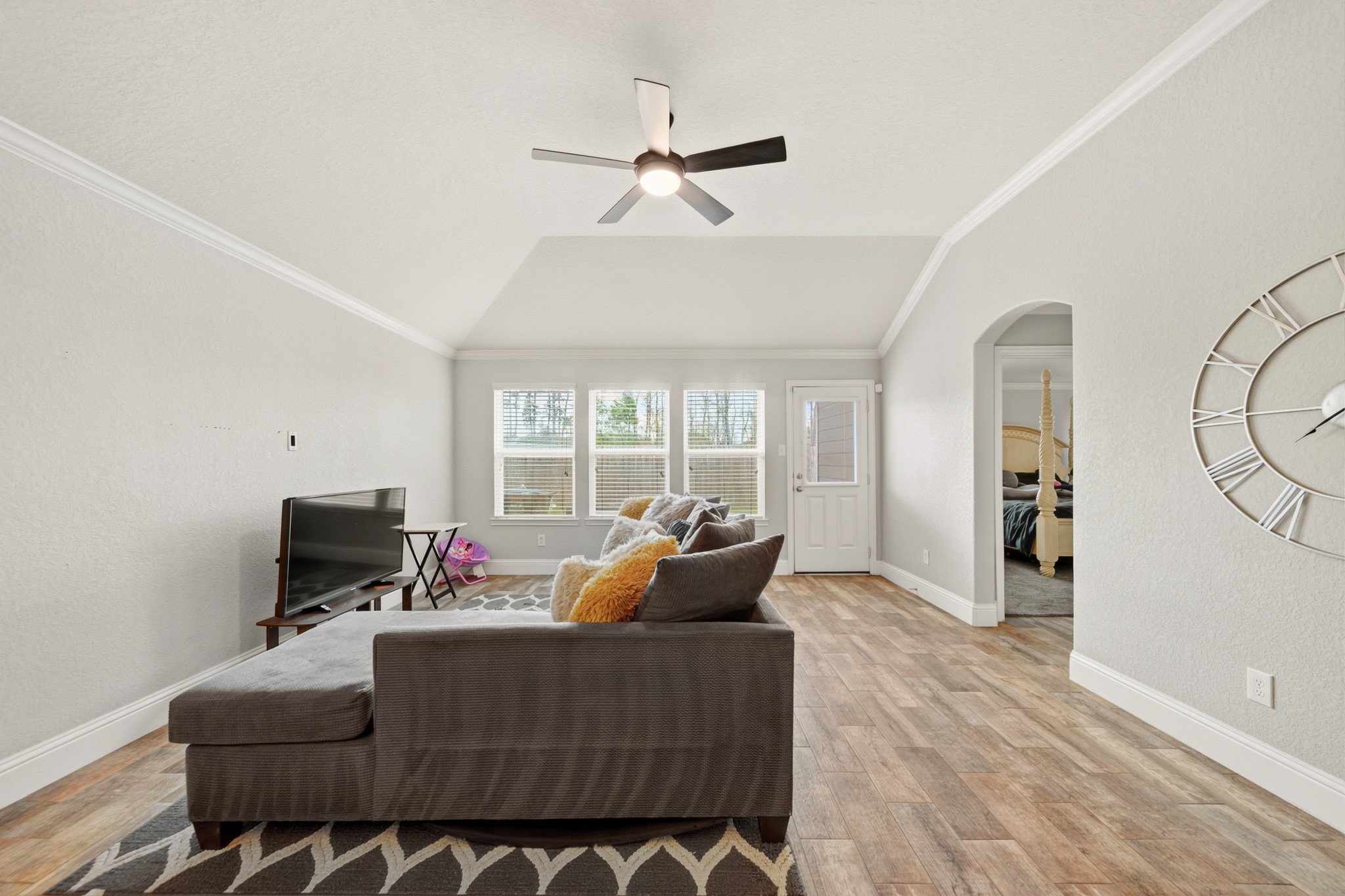 29446 Ridge Clearing Trail Spring, TX 77386 - Photo 11 of 28 Access to the patio for easy entertaining.