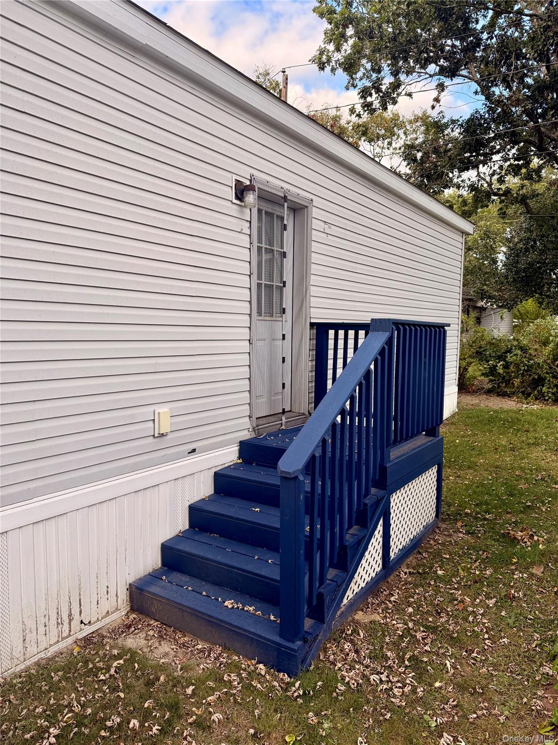 37 Hubbard Avenue, Unit 95 Riverhead, NY 11901 - Photo 3 of 14 View of exterior entry