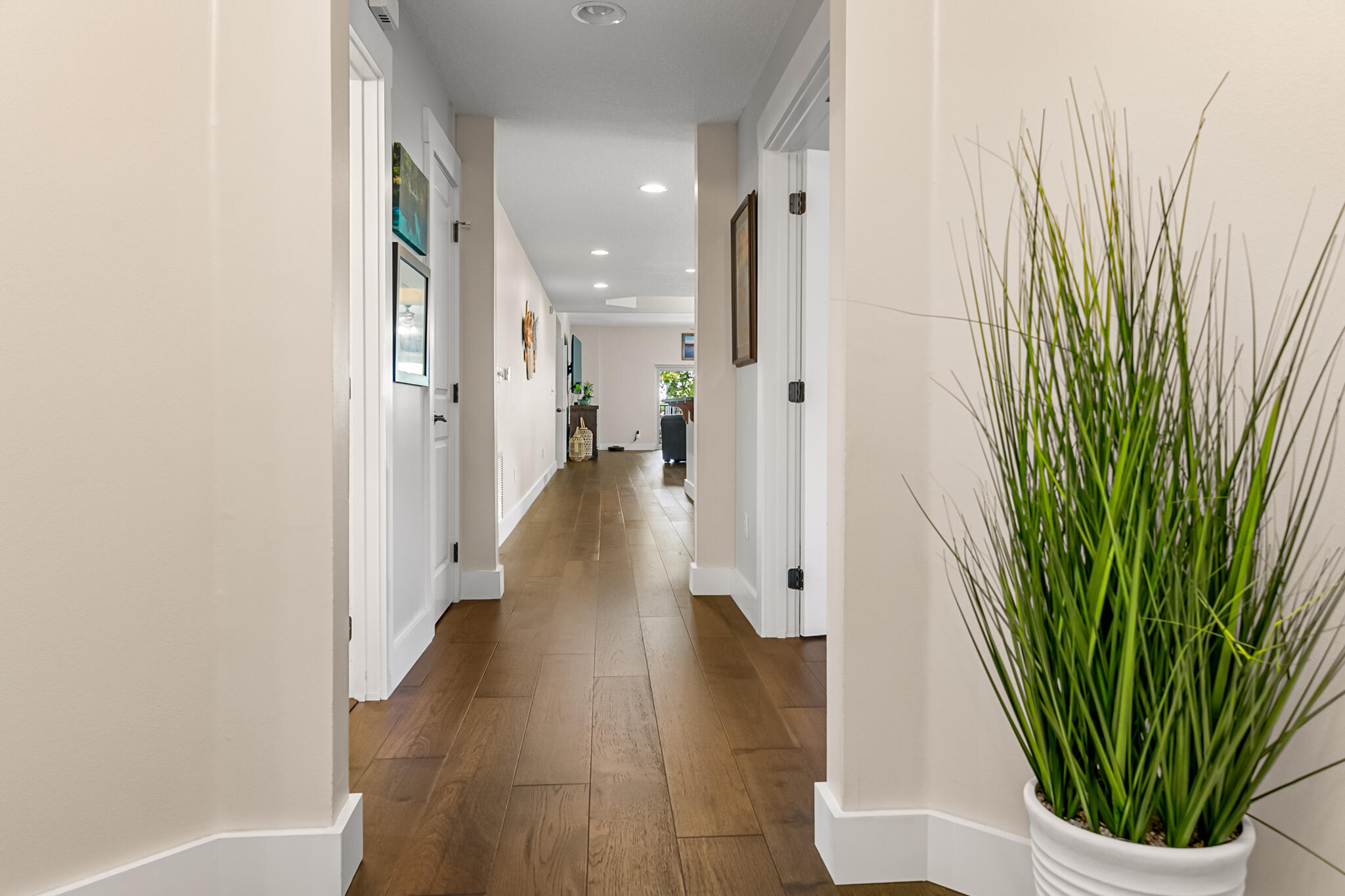 29 Riverside Drive, Unit 201 Cocoa, FL 32922 - Photo 6 of 46 Entryway 2
