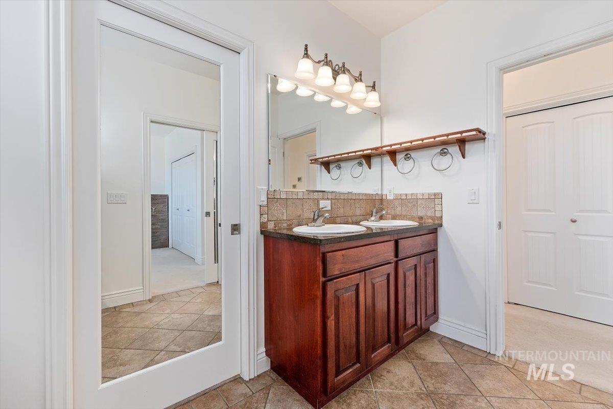 1446 Riverbend Place Twin Falls, ID 83301 - Photo 27 of 38