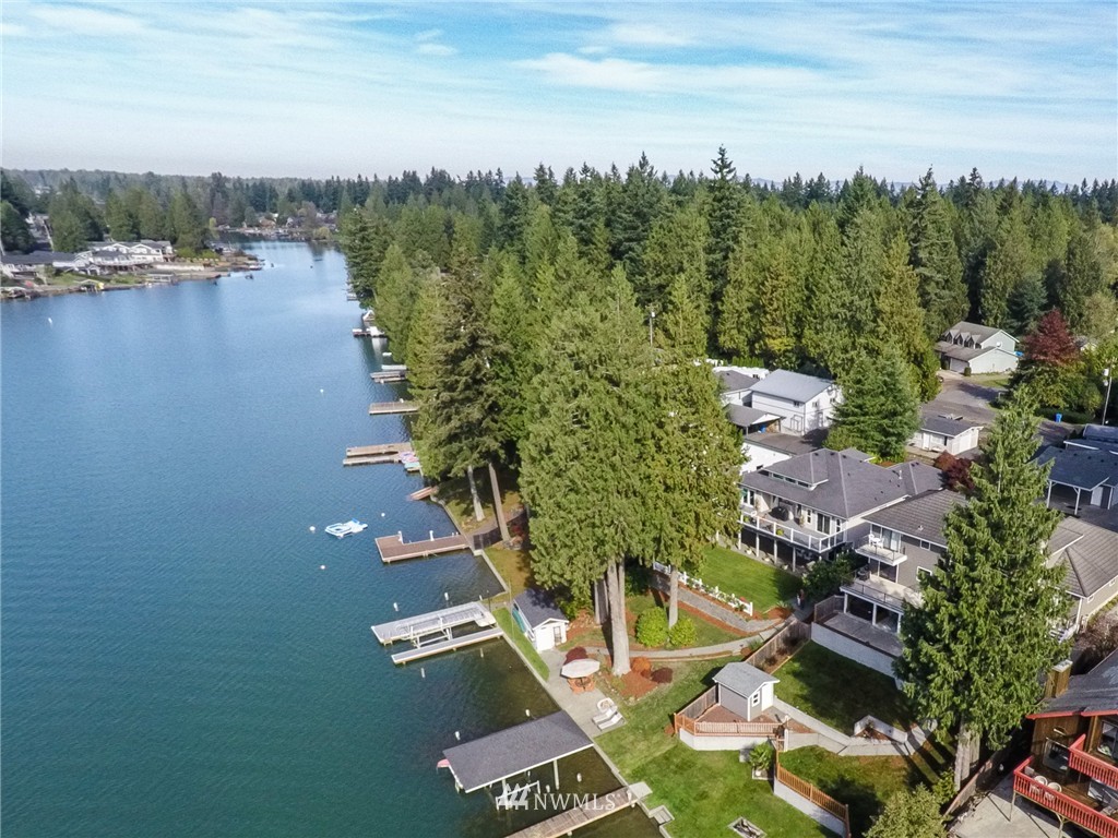 6812 Vandermark Road East Bonney Lake, WA 98391 - Photo 2 of 25 Gallery Image 2