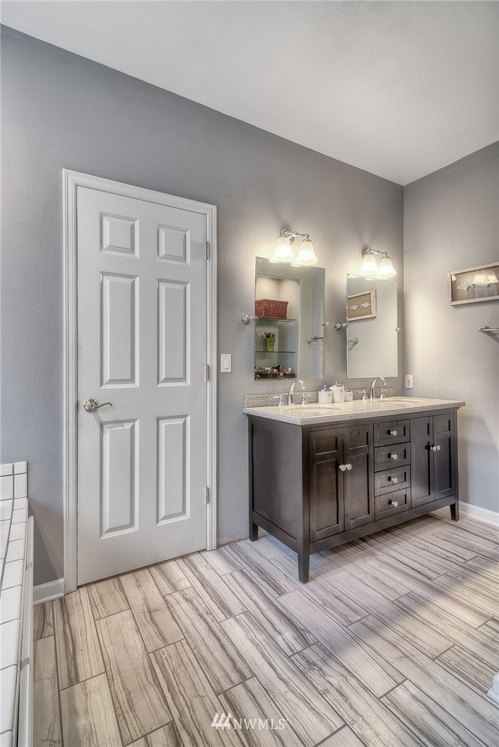 6812 Vandermark Road East Bonney Lake, WA 98391 - Photo 15 of 25 Gallery Image 15