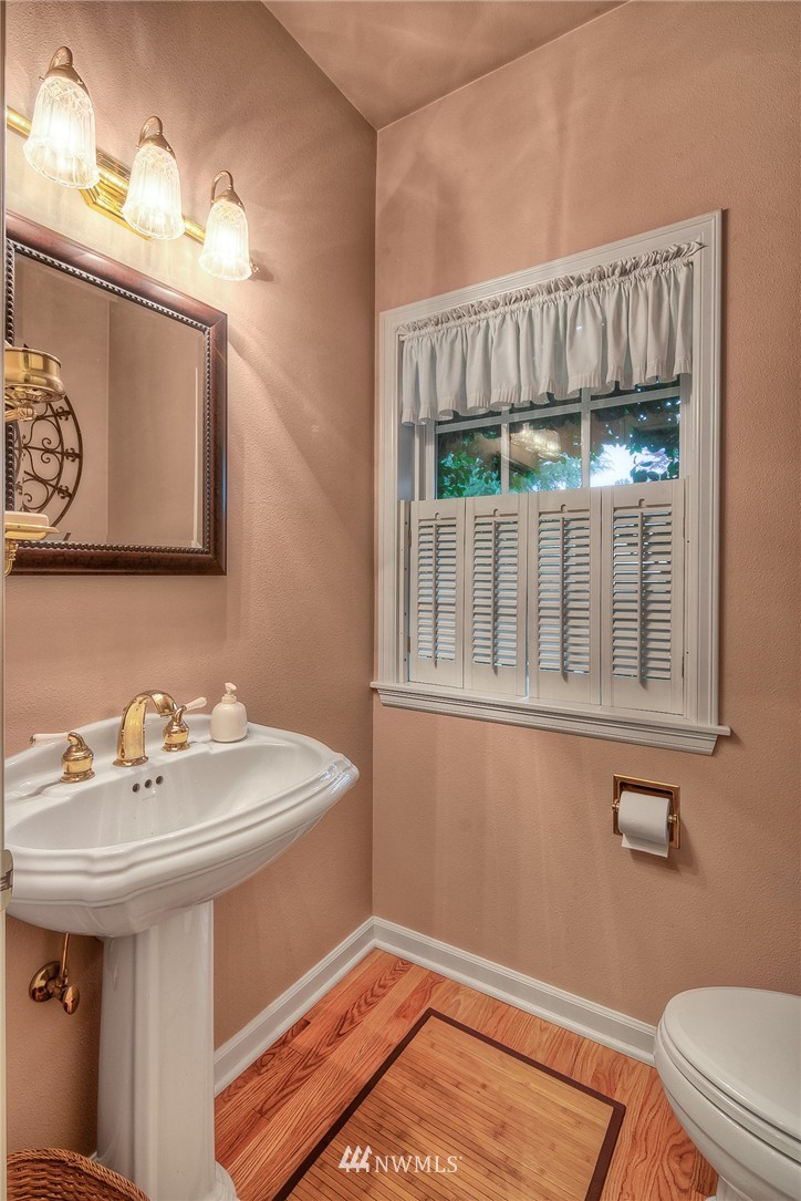 6812 Vandermark Road East Bonney Lake, WA 98391 - Photo 6 of 25 Gallery Image 6