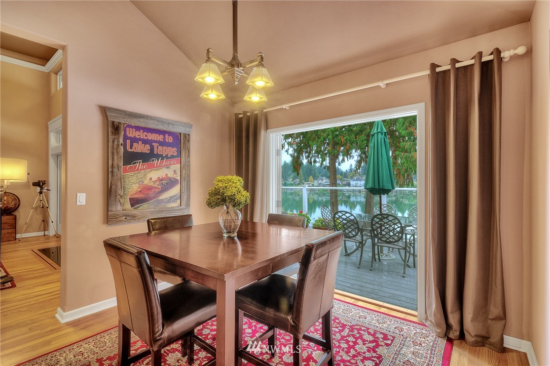 6812 Vandermark Road East Bonney Lake, WA 98391 - Photo 10 of 25 Gallery Image 10