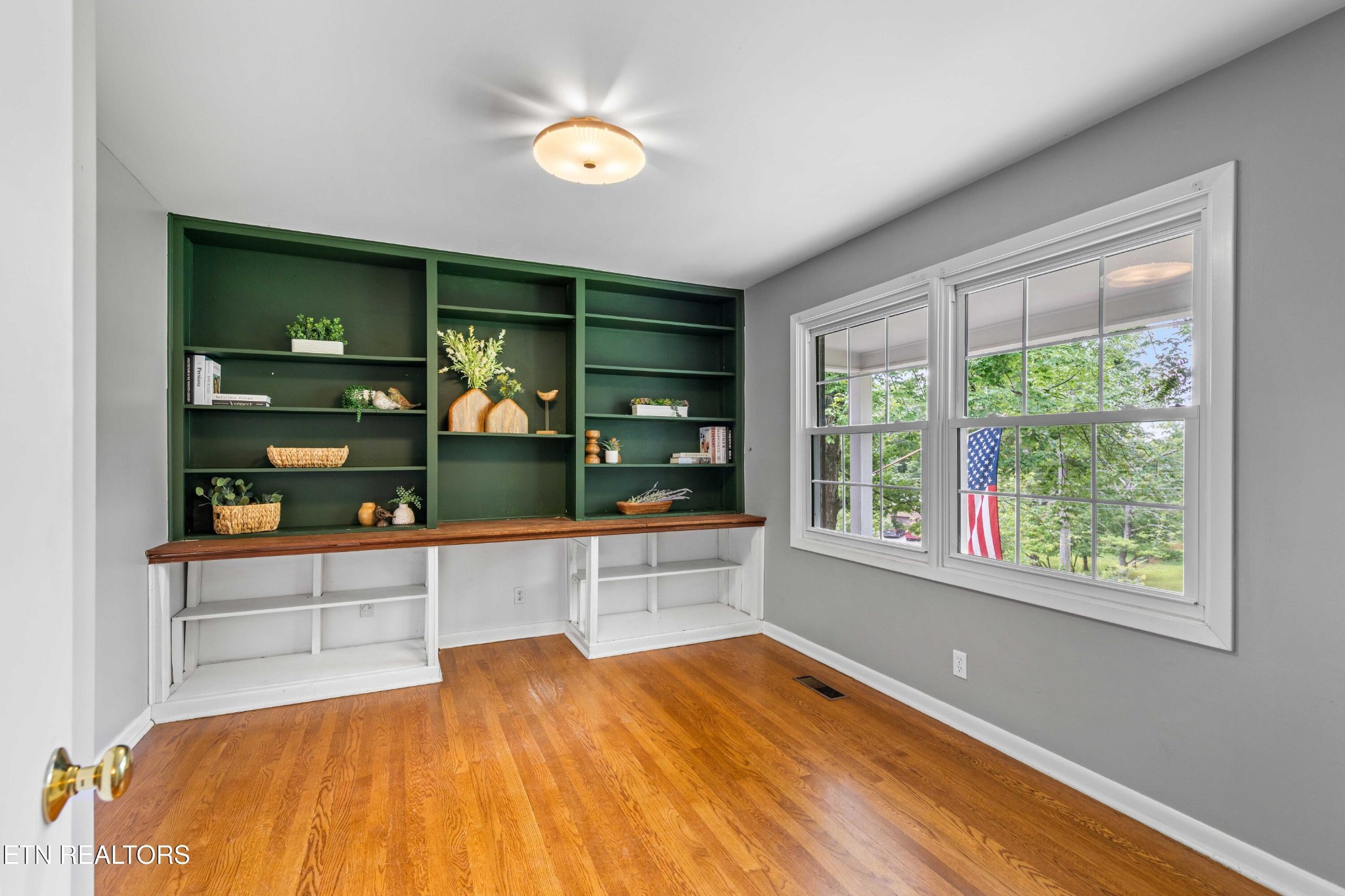 3608 Cherrylog Road Knoxville, TN 37921 - Photo 8 of 34 Gallery Image 8