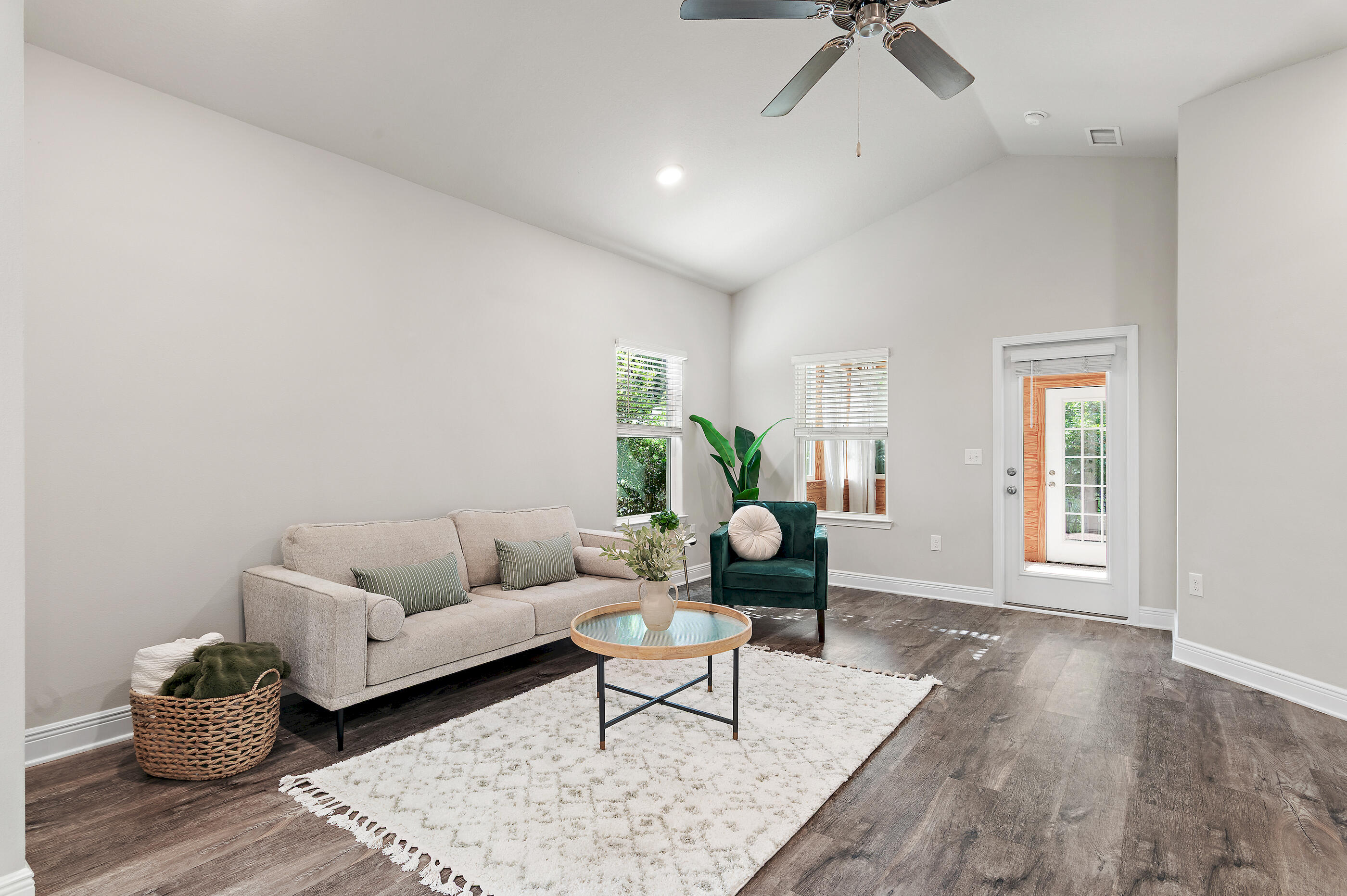 239 Southern Pnes Road Santa Rosa Beach, FL 32459 - Photo 15 of 32 Raised Ceilings