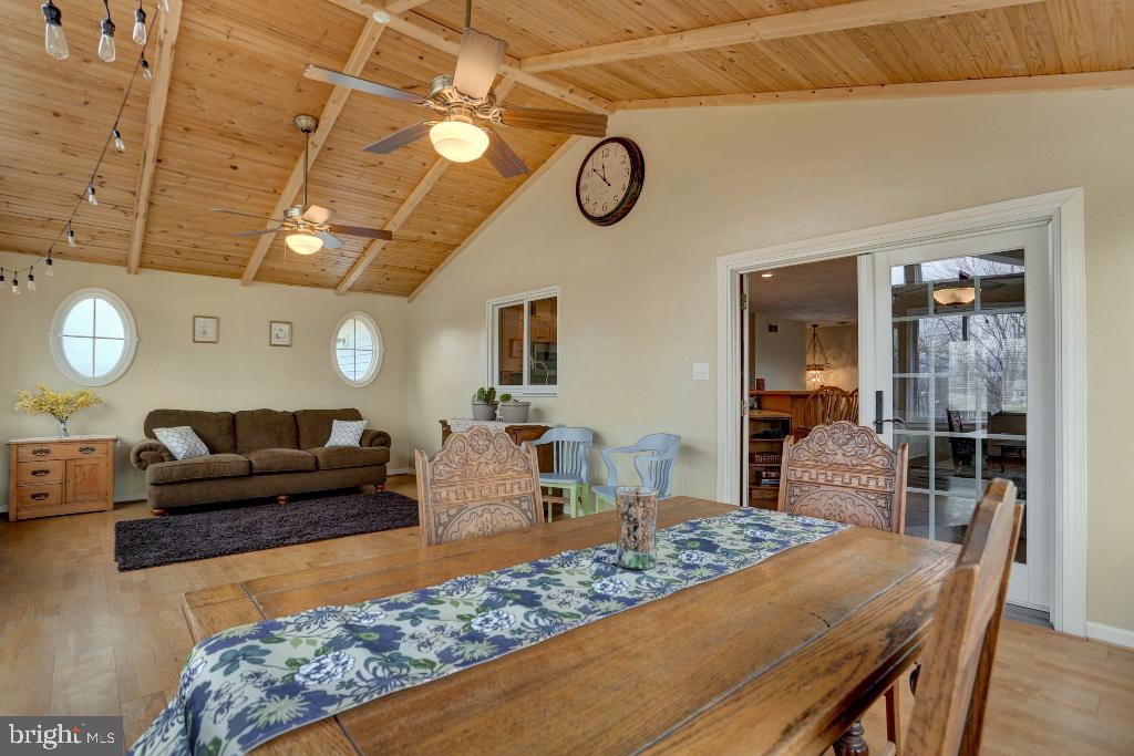 811 Creek Road Carlisle, PA 17015 - Photo 14 of 35 Gallery Image 14