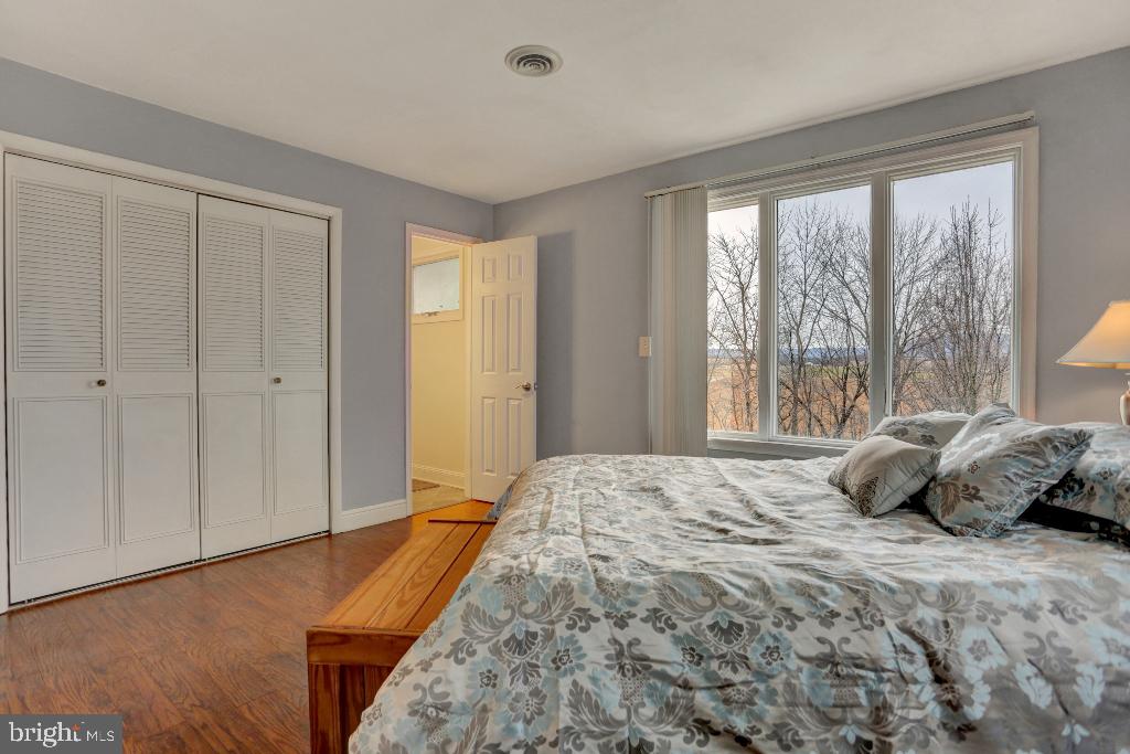 811 Creek Road Carlisle, PA 17015 - Photo 19 of 35 Gallery Image 19
