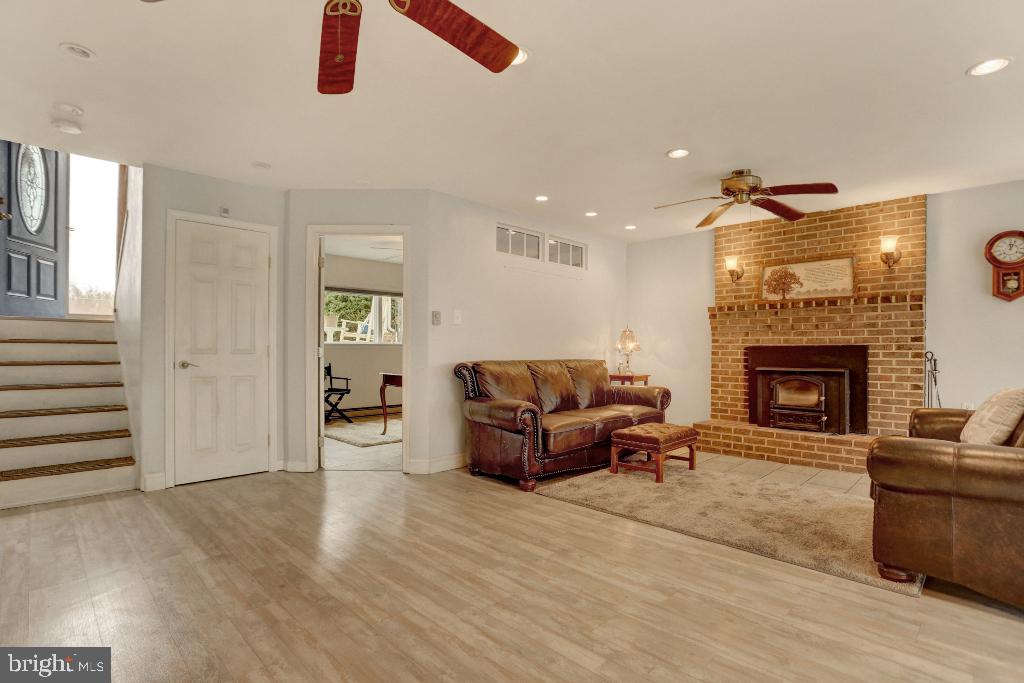 811 Creek Road Carlisle, PA 17015 - Photo 23 of 35 Gallery Image 23