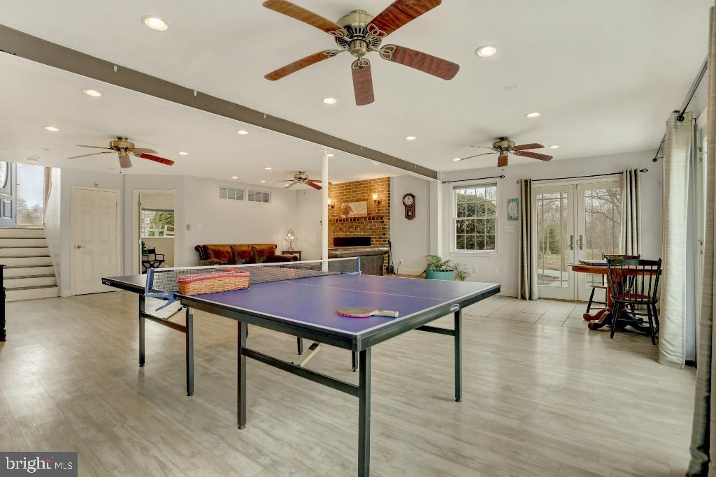 811 Creek Road Carlisle, PA 17015 - Photo 28 of 35 Gallery Image 28