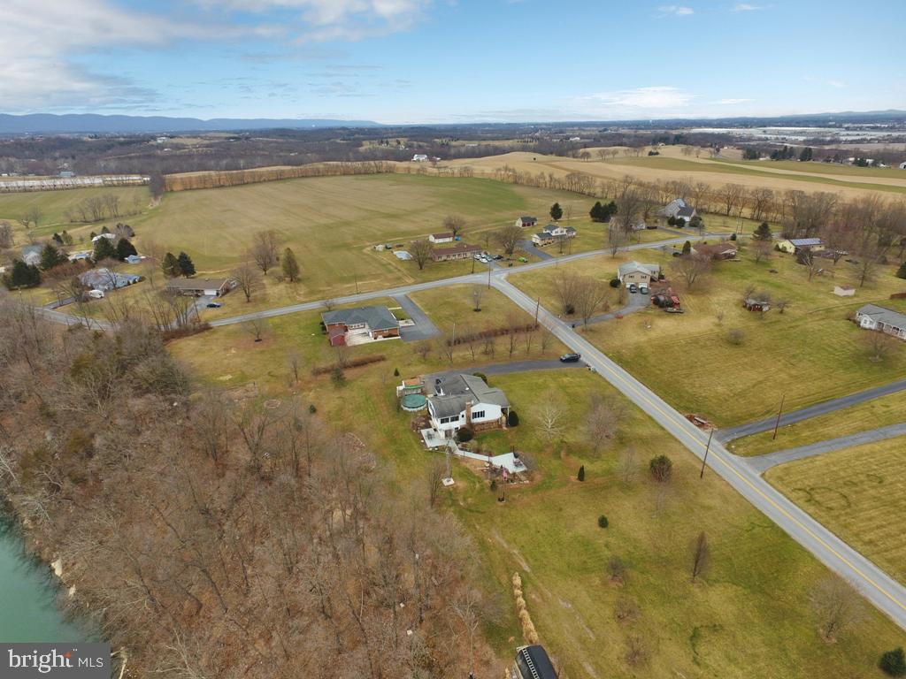 811 Creek Road Carlisle, PA 17015 - Photo 34 of 35 Gallery Image 34