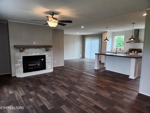 $280,000 | 1450 Pennsylvania Avenue, Jamestown, TN 38556