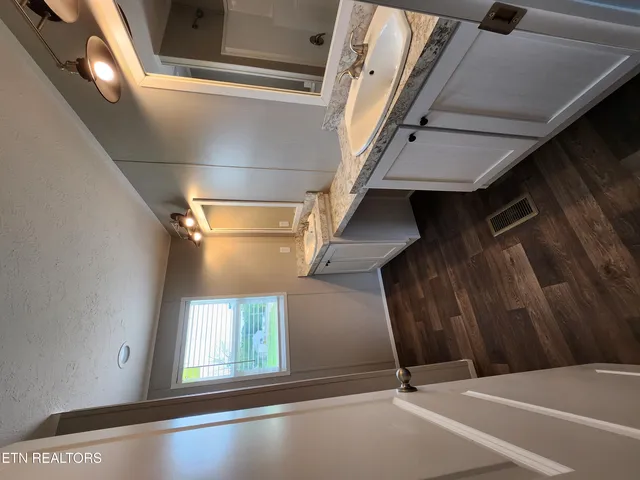 $280,000 | 1450 Pennsylvania Avenue, Jamestown, TN 38556