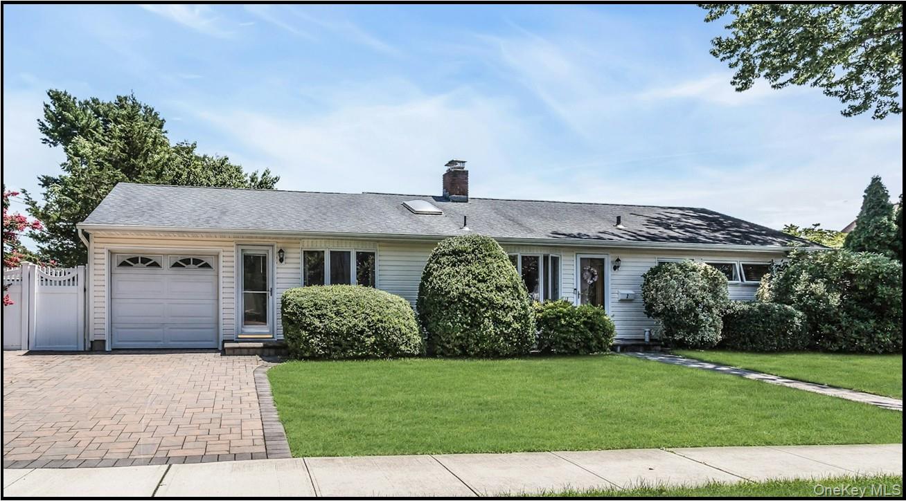 2 Arbor Road Syosset, NY 11791 - Photo 1 of 29 Gallery Image 1