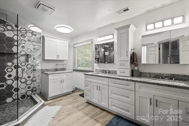 $735,000 | 11809 Farnborough Road, Huntersville, NC 28078