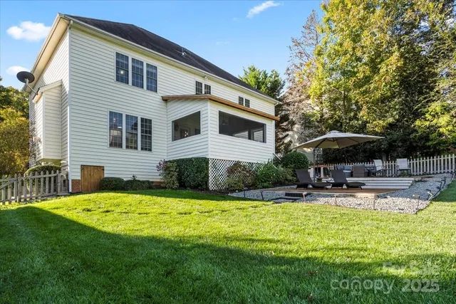 $735,000 | 11809 Farnborough Road, Huntersville, NC 28078