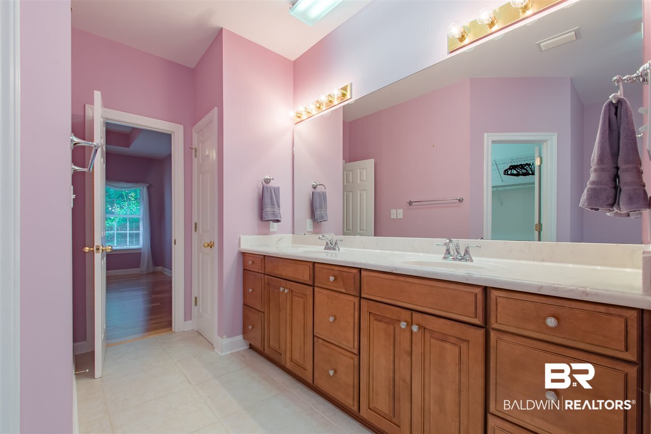 163 Hawthorne Circle Fairhope, AL 36532 - Photo 23 of 37 Master Bath View 2