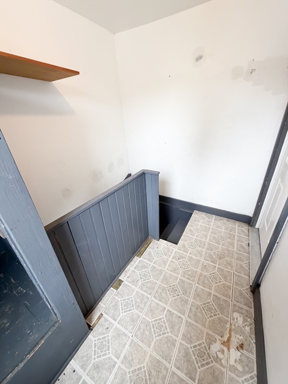 127 Austin Street Worcester, MA 01609 - Photo 15 of 20