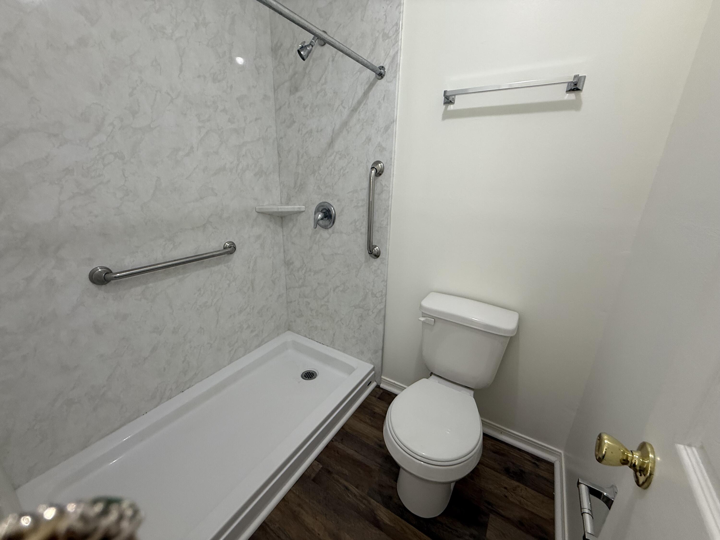 624 Hill Street DeFuniak Springs, FL 32435 - Photo 16 of 26 mbath