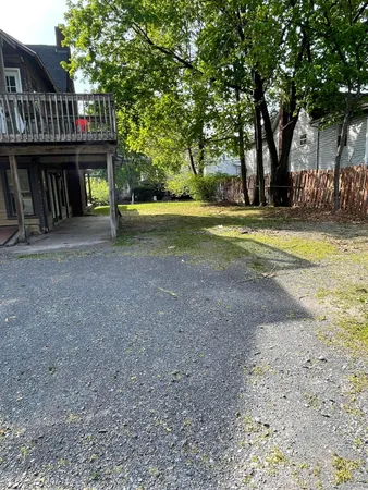 $1,850 | 245 Washington Street, Unit 2, East Stroudsburg, PA 18301