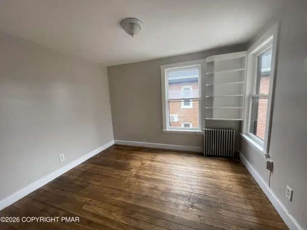 $1,850 | 245 Washington Street, Unit 2, East Stroudsburg, PA 18301