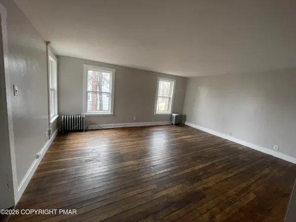 $1,850 | 245 Washington Street, Unit 2, East Stroudsburg, PA 18301