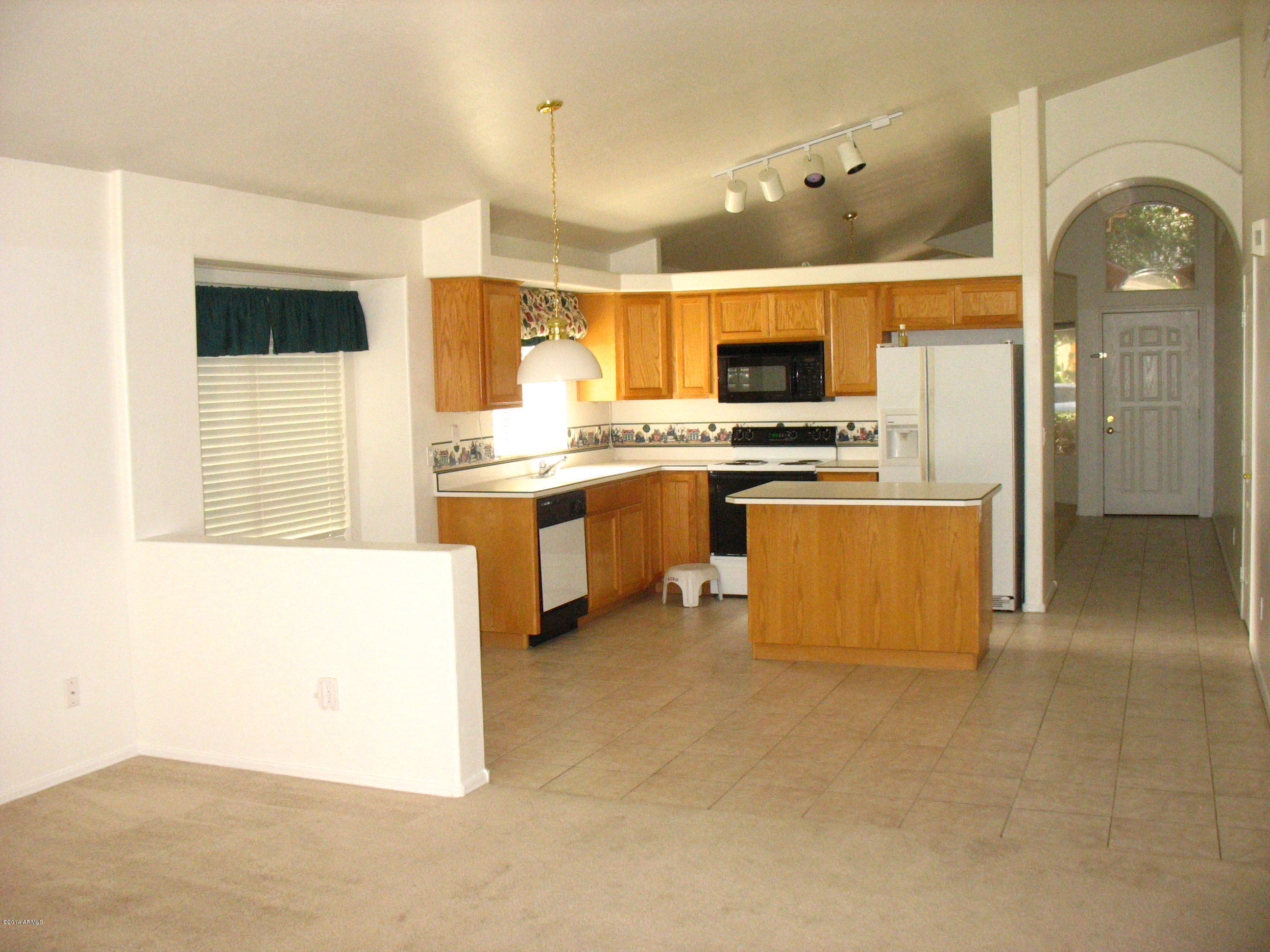 2212 East Escuda Road Phoenix, AZ 85024 - Photo 3 of 8 2212 E