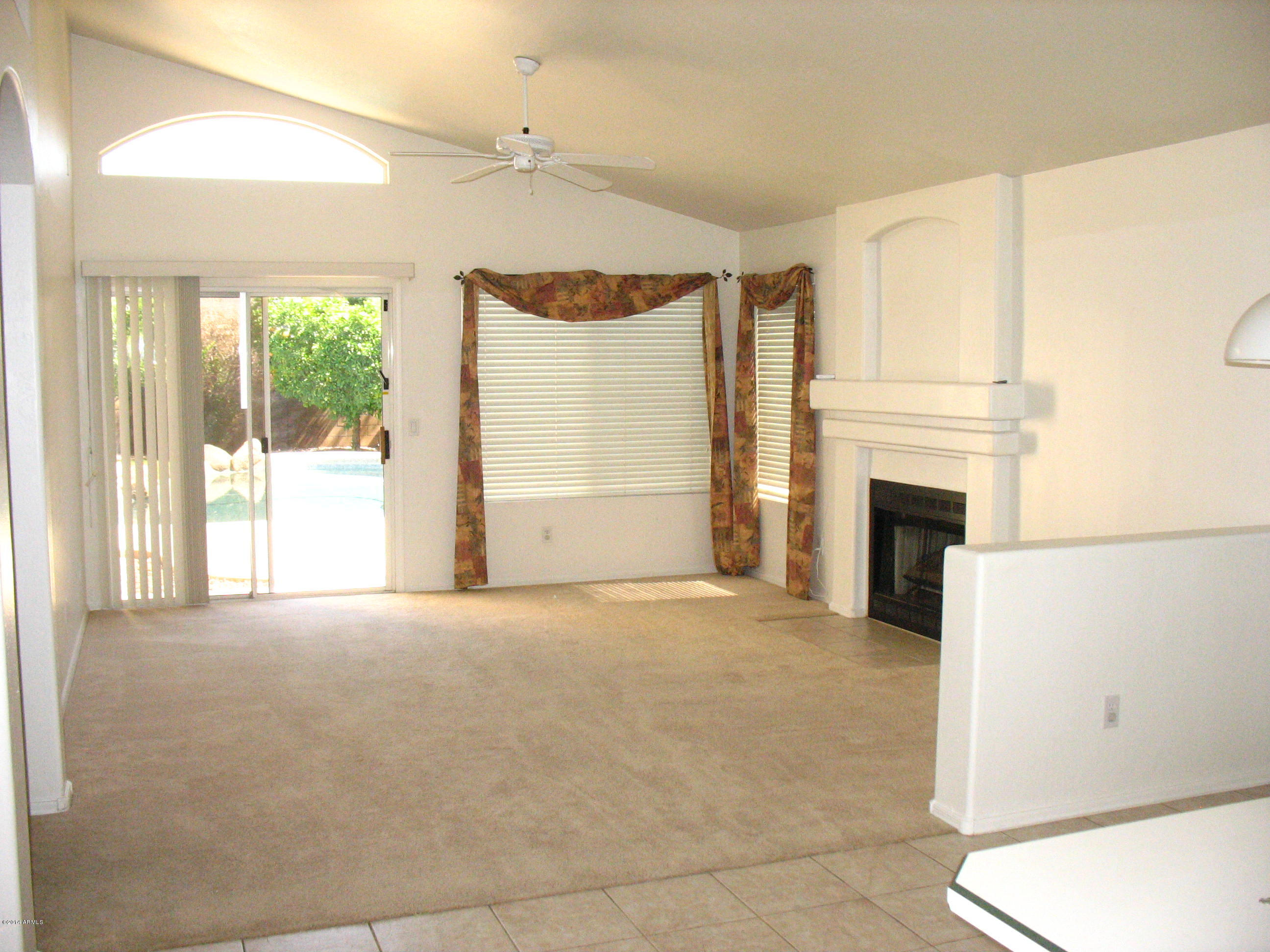 2212 East Escuda Road Phoenix, AZ 85024 - Photo 4 of 8 2212 E