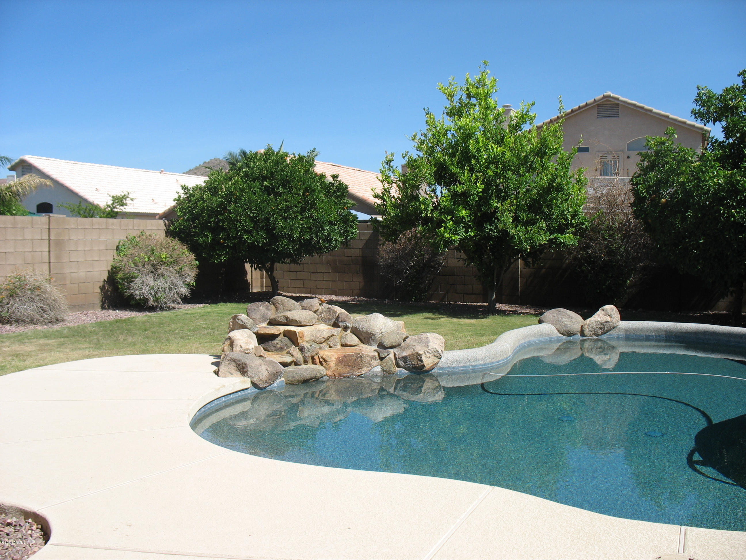 2212 East Escuda Road Phoenix, AZ 85024 - Photo 8 of 8 2212 E