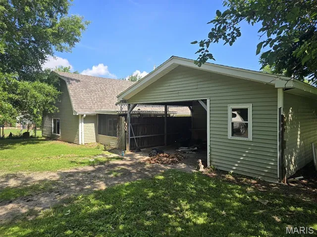 $97,500 | 828 South Lewis Street, Dexter, MO 63841