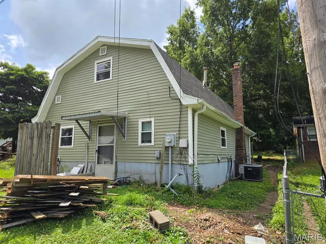 $97,500 | 828 South Lewis Street, Dexter, MO 63841