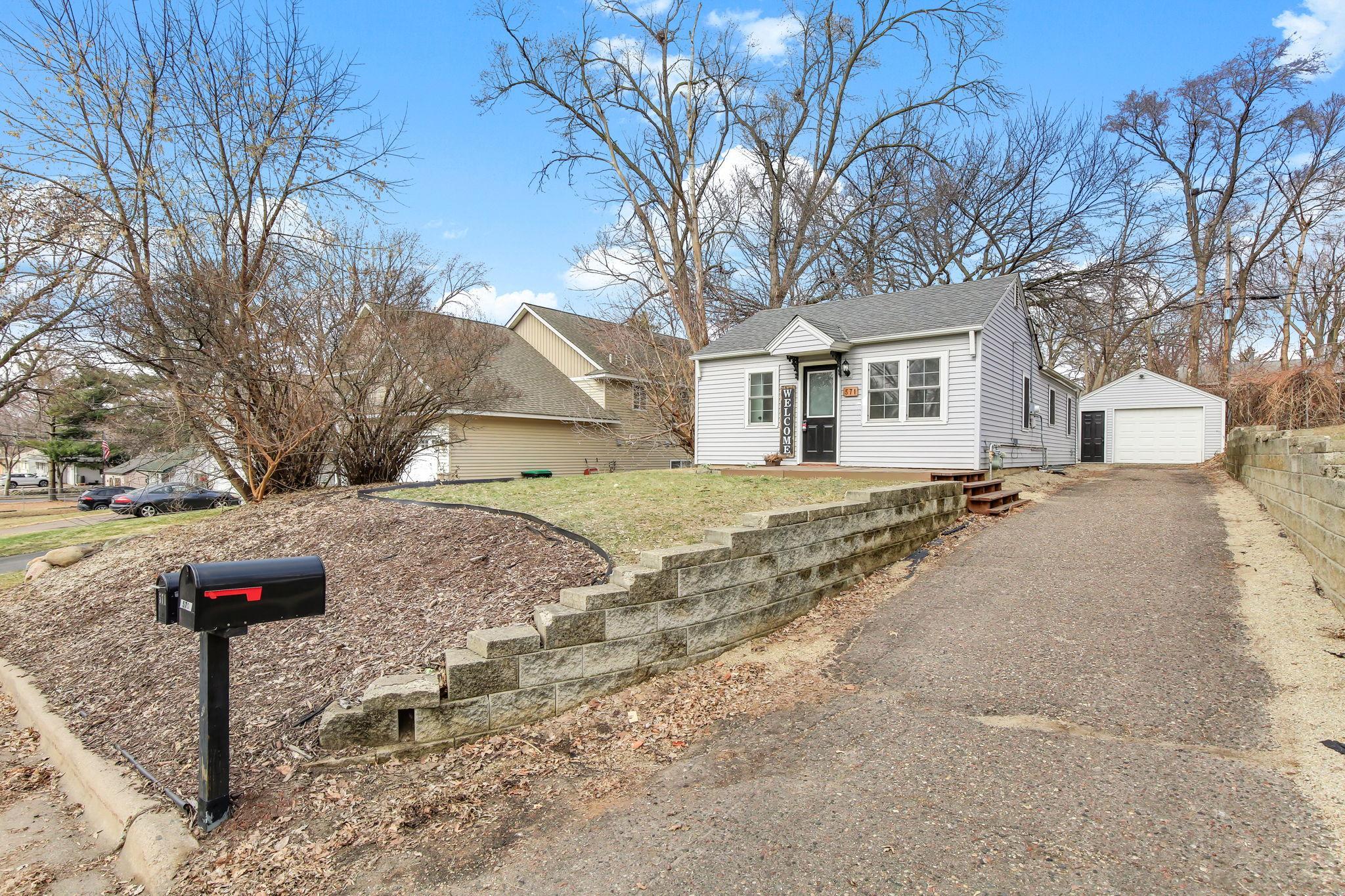571 Ironton Street Northeast Fridley, MN 55432 - Photo 2 of 21