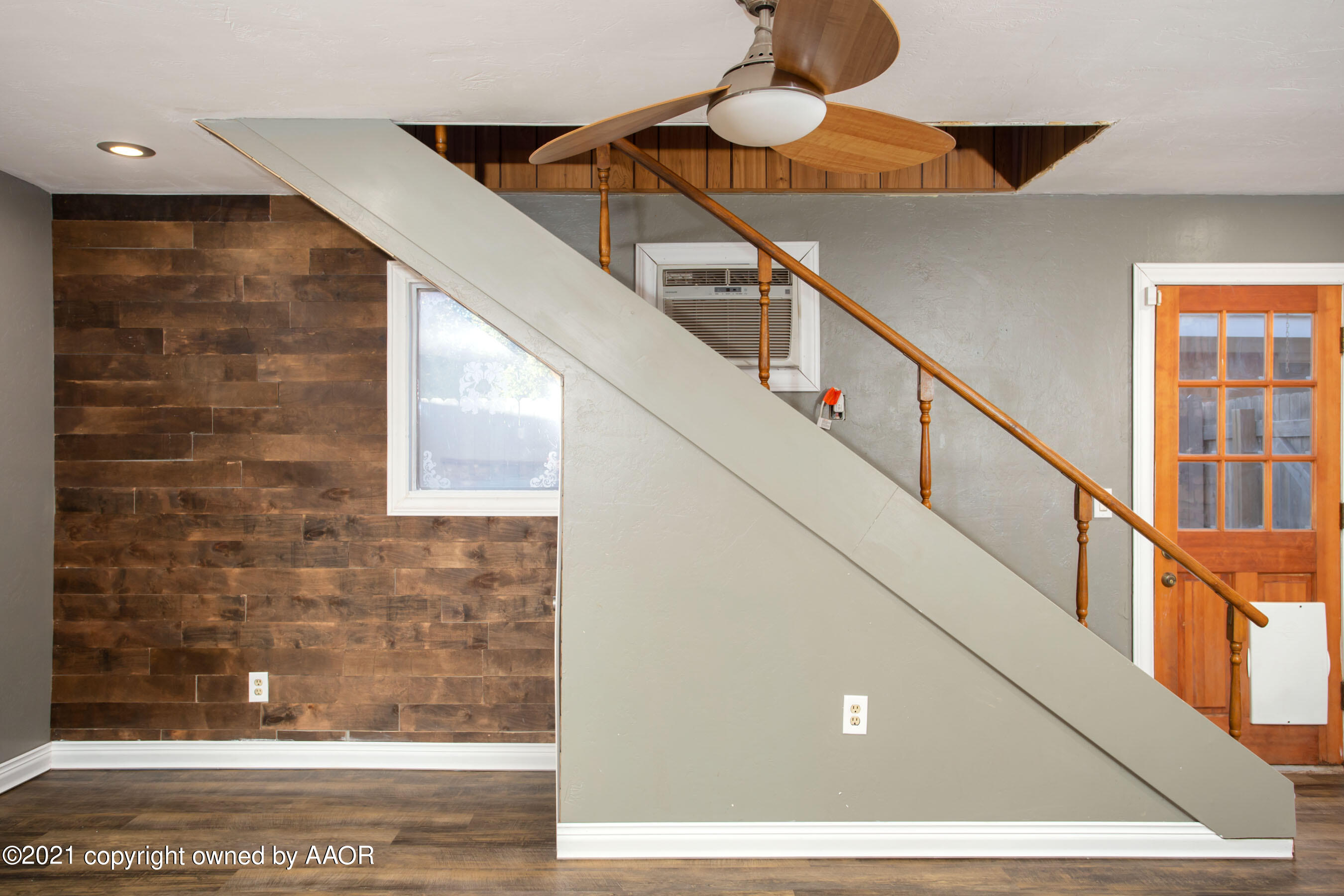4313 Summit Circle Amarillo, TX 79109 - Photo 10 of 24 a view of entryway