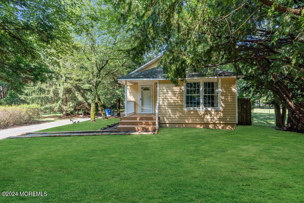 524 Declaration Lane Jackson, NJ 08527 - Photo 7 of 38 007_dsc07846-1_297