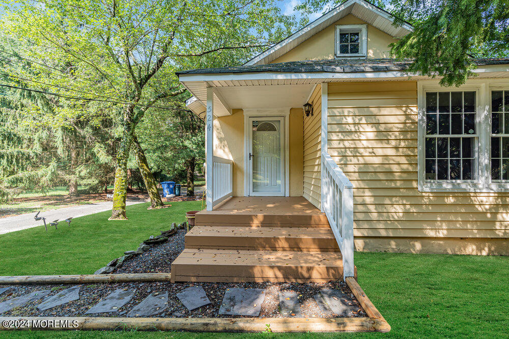 524 Declaration Lane Jackson, NJ 08527 - Photo 8 of 38 008_dsc07851-1_945