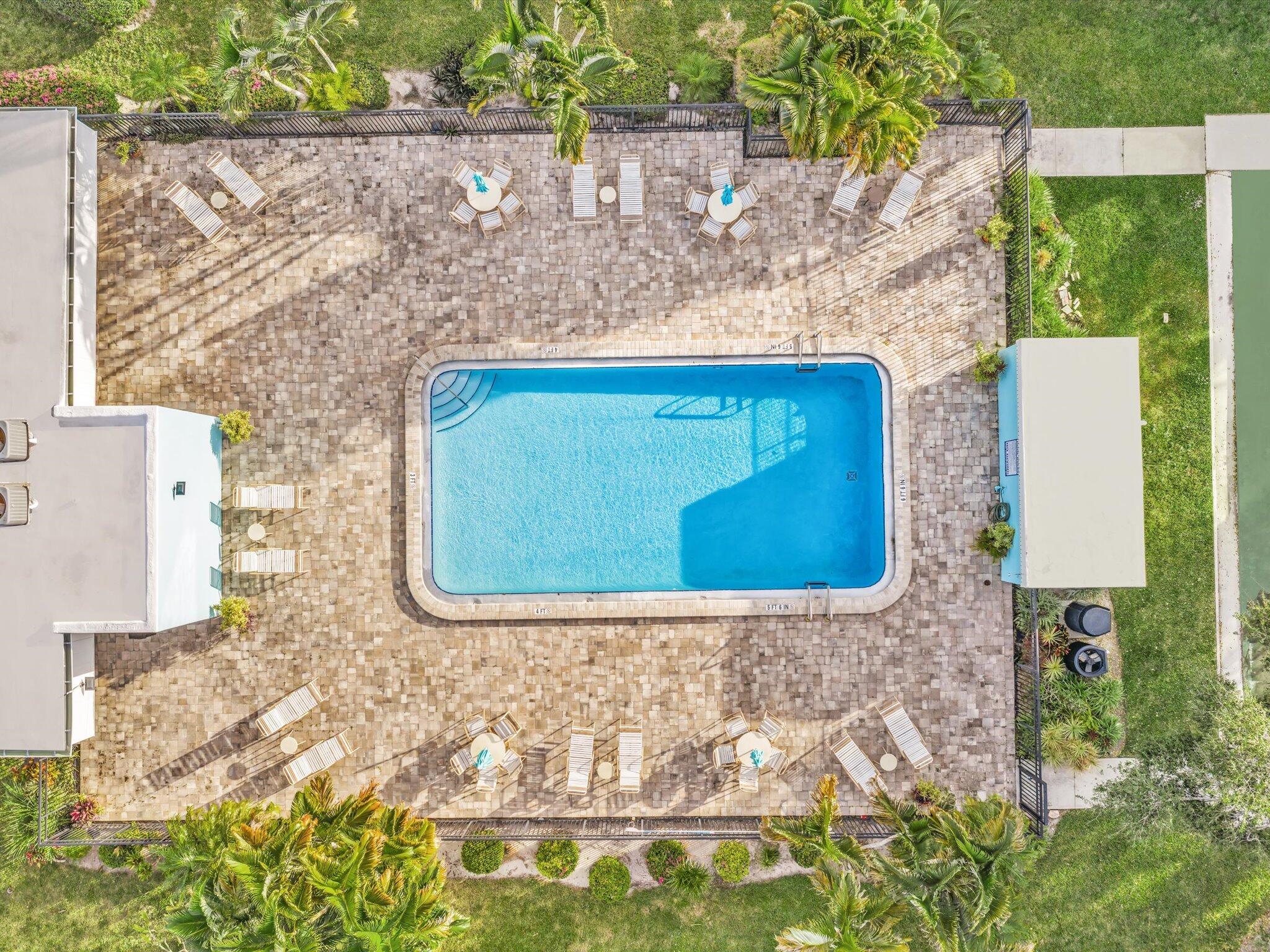 524 Osprey Drive, Unit 11B Delray Beach, FL 33444 - Photo 47 of 54 18-Community Pool