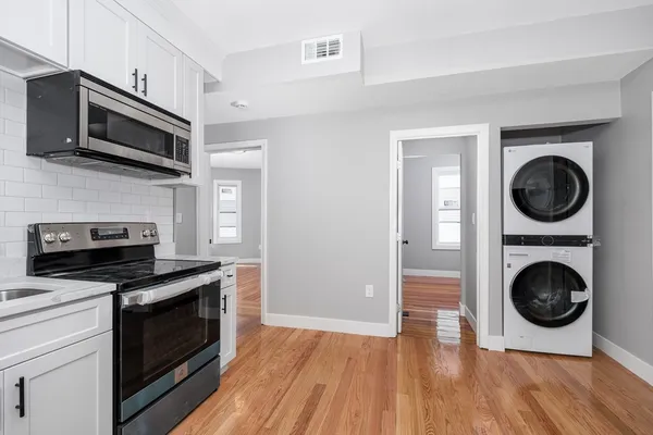 $4,700 | 290 Summit Avenue, Unit 2, Boston, MA 02135