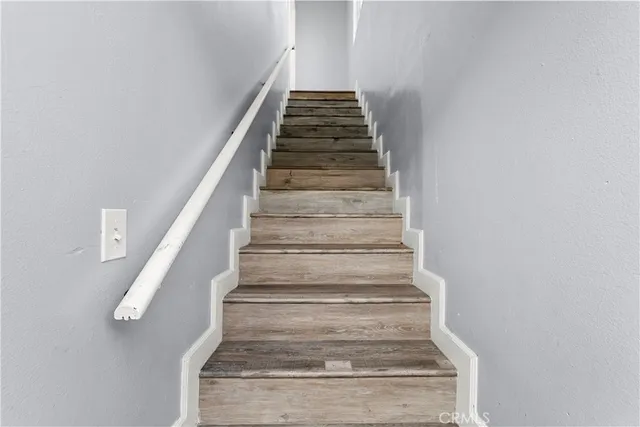 a house view with a outdoor space