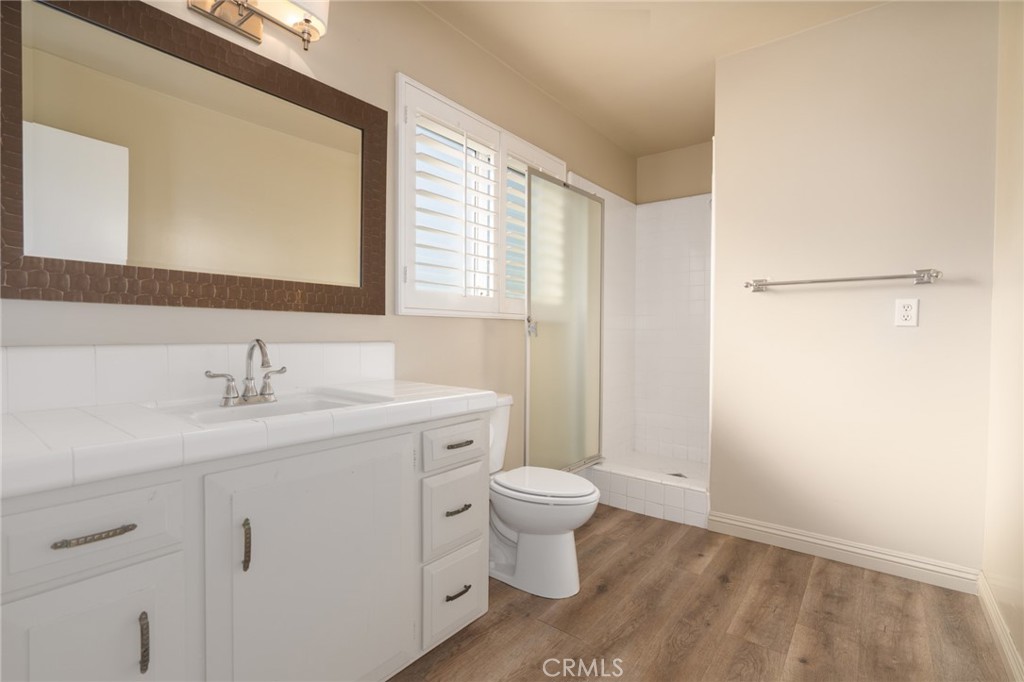 2364 Silver Tree Road Claremont, CA 91711 - Photo 15 of 23 Main Bathroom