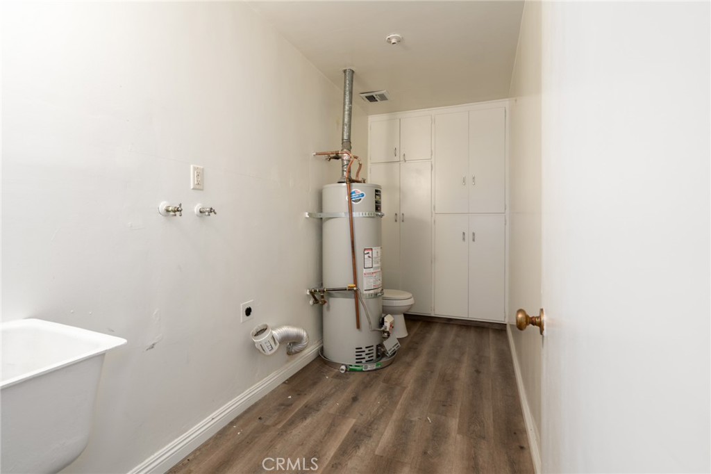 2364 Silver Tree Road Claremont, CA 91711 - Photo 22 of 23 Laundry Room with Half Bath
