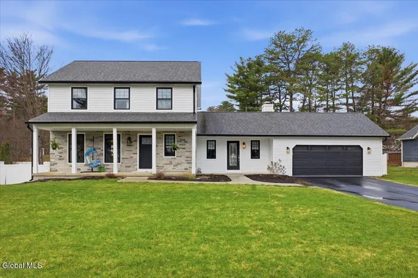 $489,000 | 39 Oak Tree Circle, Queensbury, NY 12804