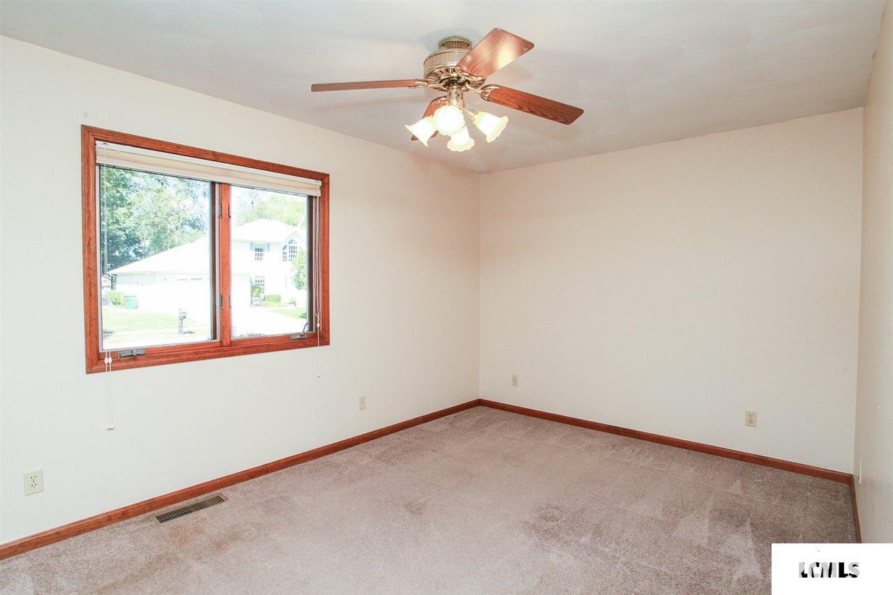 1321 Meadowview Drive Decatur, IL 62526 - Photo 18 of 30