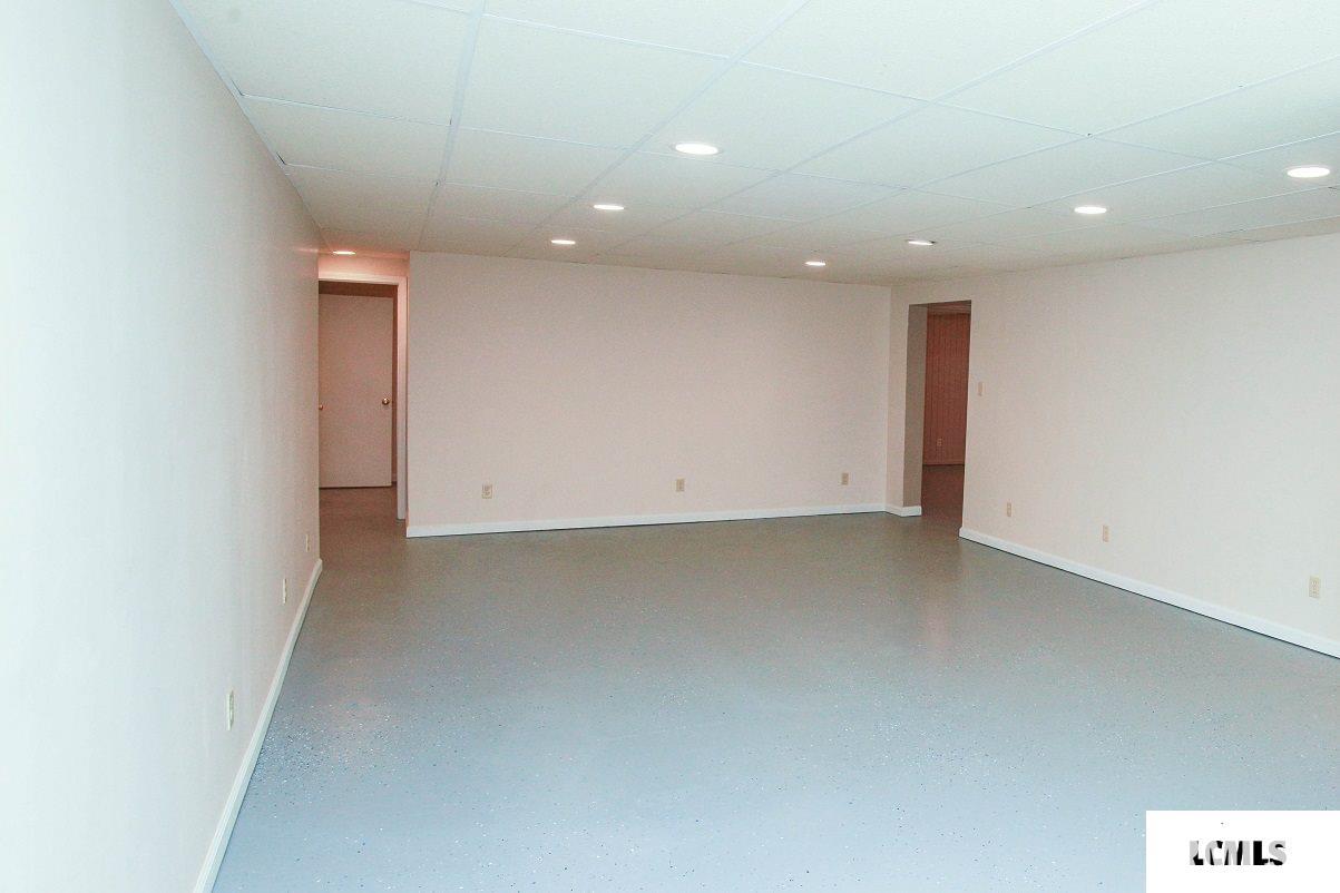 1321 Meadowview Drive Decatur, IL 62526 - Photo 21 of 30