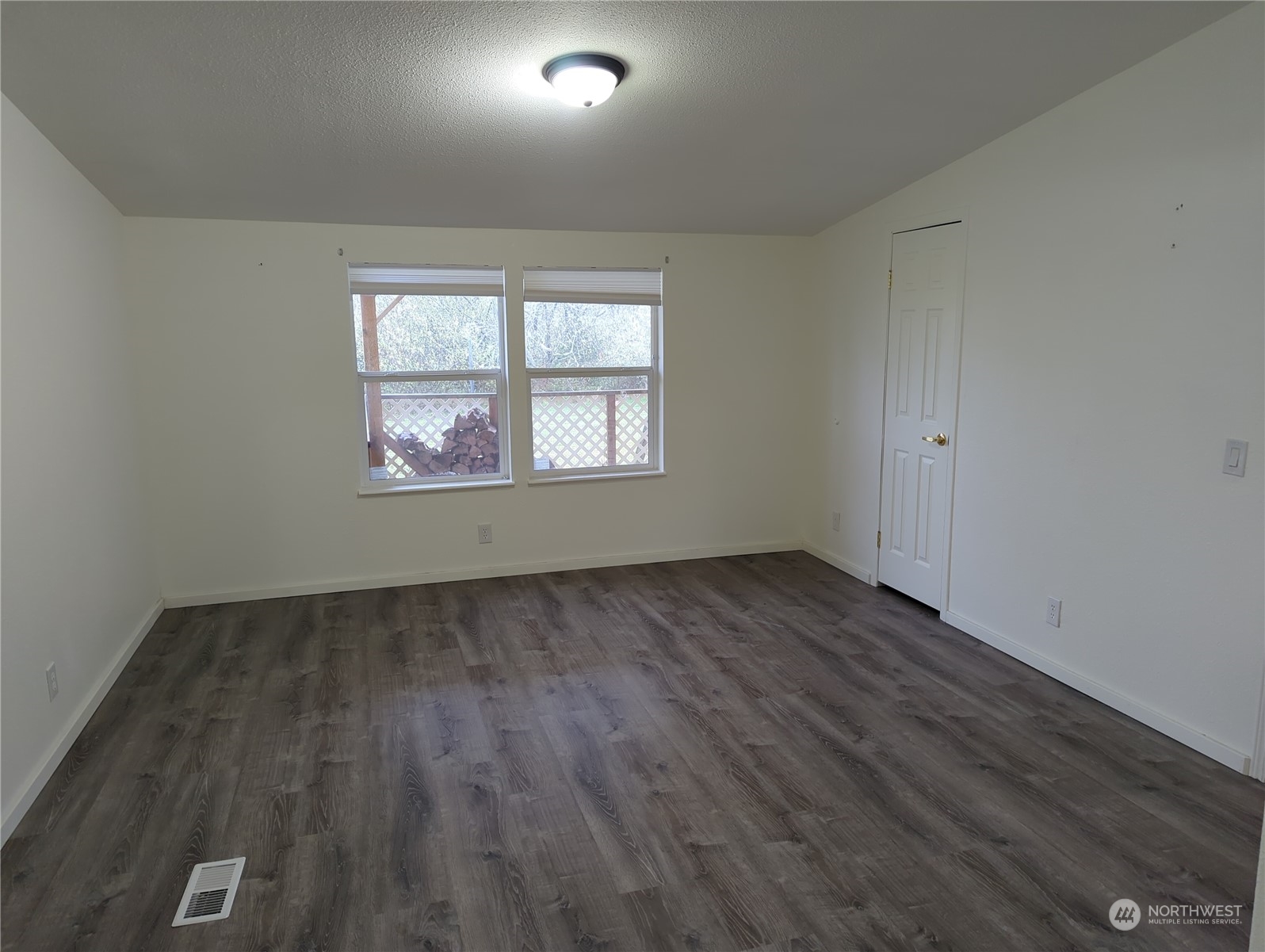 1801 Oysterville Road Oysterville, WA 98641 - Photo 18 of 40 Gallery Image 18
